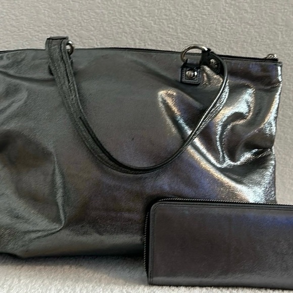 Bundle Coach Poppy Silver Metallic Leather Tote Purse & Wallet - Picture 2 of 12